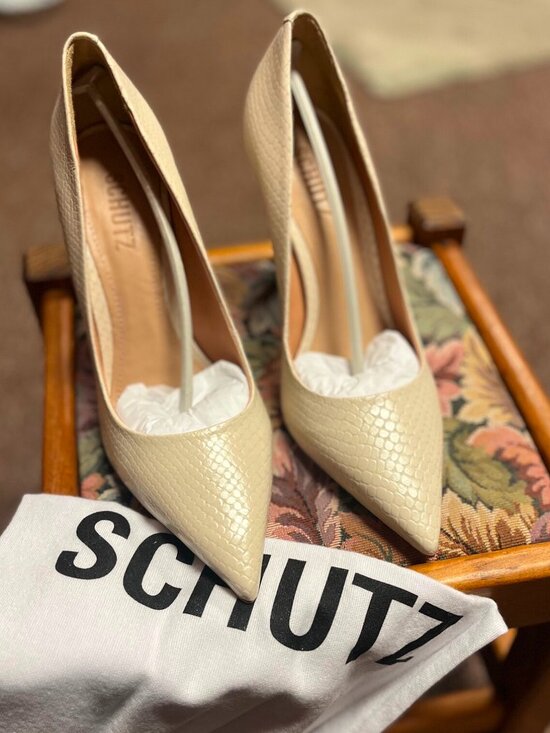Schutz Shoes - Schutz Sugar White Snake Embossed Lou Women's Pump